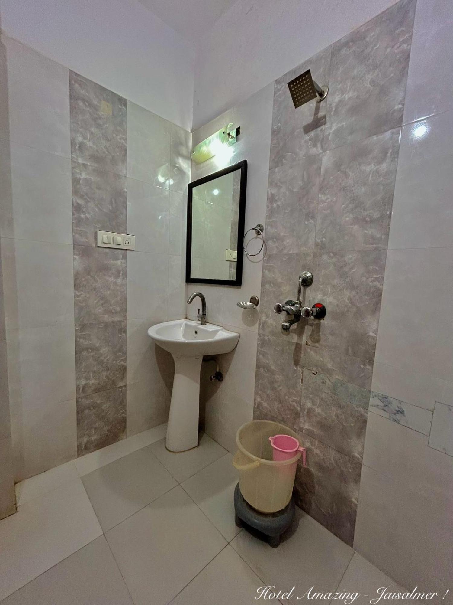 Hotel Amazing ไจซัลเมอร์ ภายนอก รูปภาพ