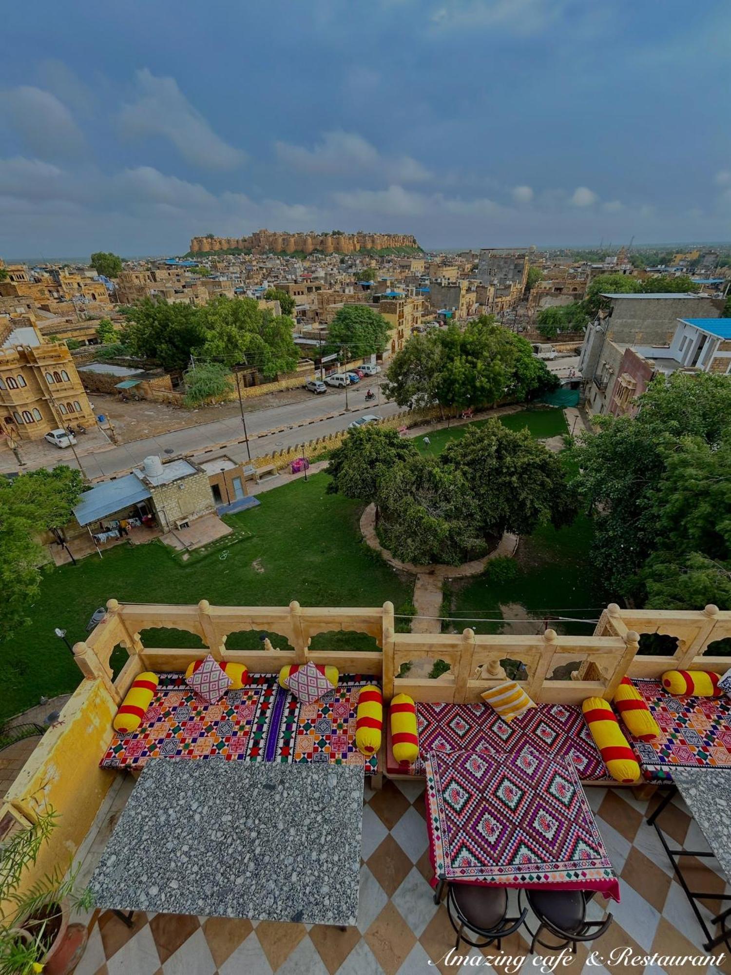 Hotel Amazing ไจซัลเมอร์ ภายนอก รูปภาพ